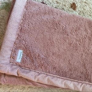 Saranoni Lush receiving blanket